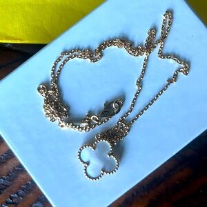 Van Cleef & Arpels Vintage Alhambra Mother of Pearl MOP Necklace 18k YG